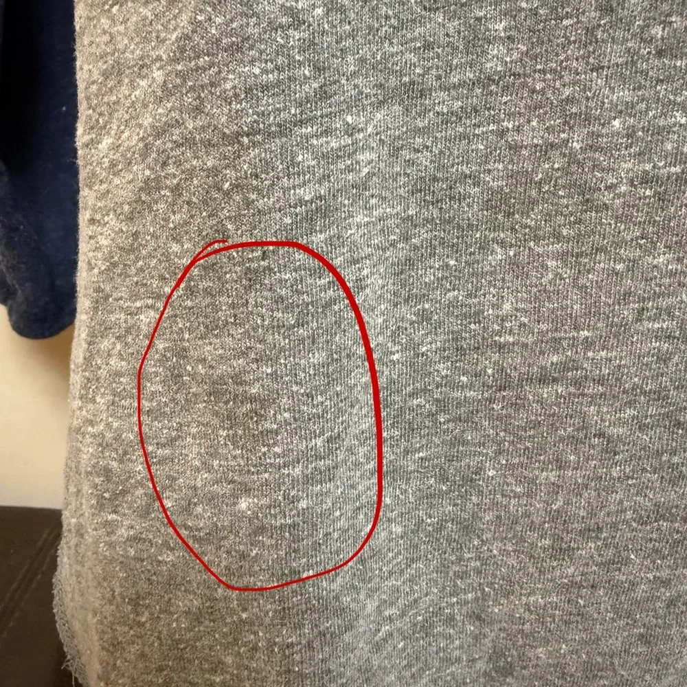 Bundle Deal – 2 Herbivore Vegan-Friendly Items (Long Sleeve Shirt + Sweatshirt) - Picture 12 of 12